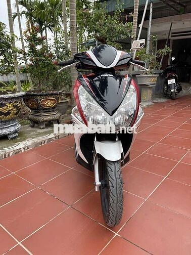 Honda Air Blade 125 Đỏ trắng đen