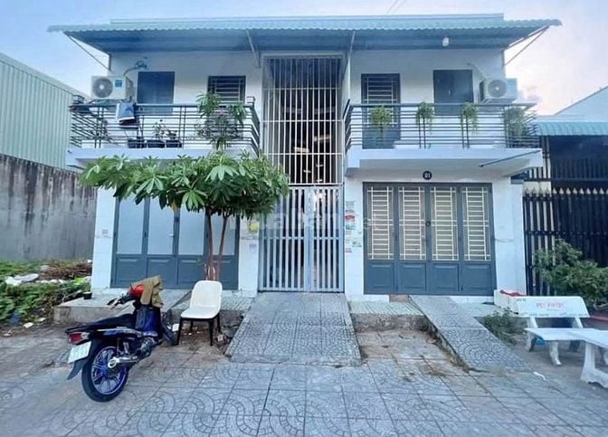 Cần Nhượng lại Dãy Trọ 2kiot & 8 phòng Ngay KCN Lê Minh Xuân  1tỷ050