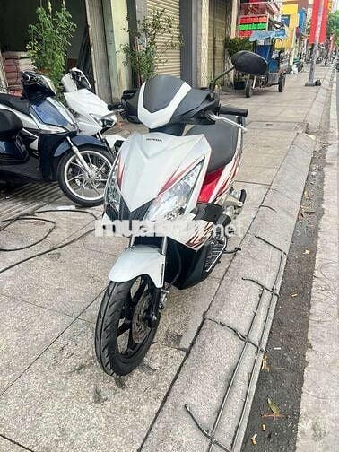 Honda Air Blade Thái 2008 Đỏ trắng đã sử dụng