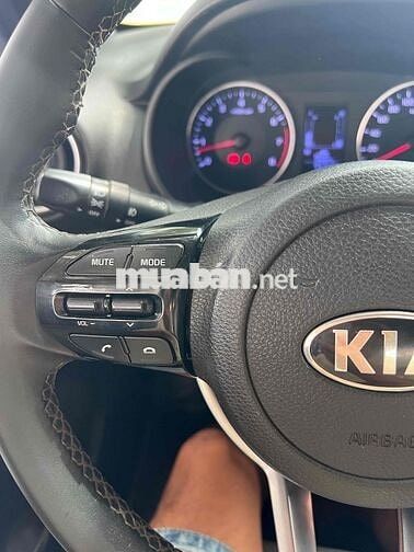 KIA SOLUTO 2020 1.4 MT Số sàn Trắng