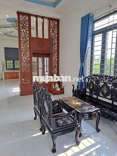 Cần Cho Thuê Biệt Thự Mái Thái Mới Đẹp 