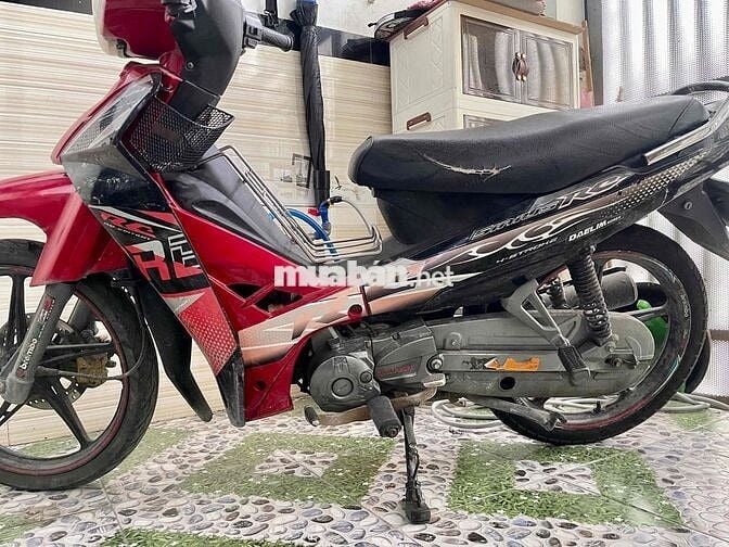 Daelim SRRRE Đỏ