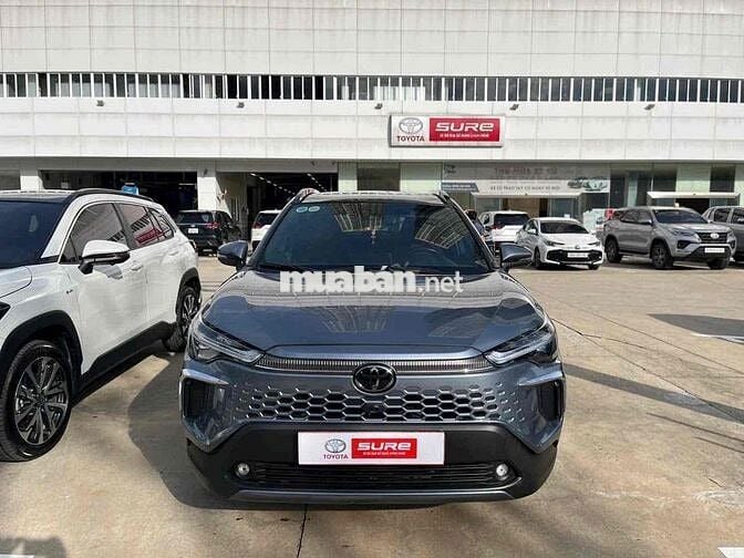 Toyota Corolla Cross 2024 -12.000 km HÃNG