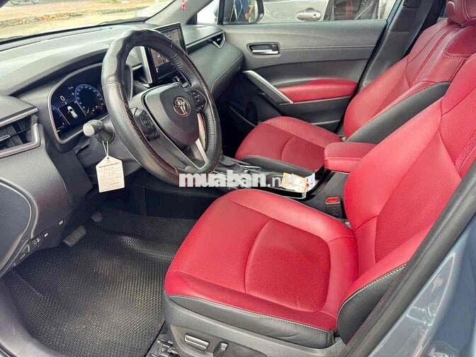 Toyota Corolla Cross 2024 -12.000 km HÃNG