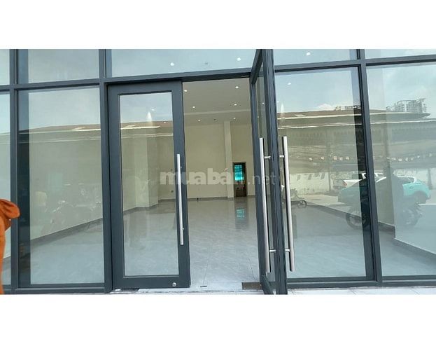 Cho thuê shophouse chính chủ thuộc chung cư D-Aqua với 650 hộ dân