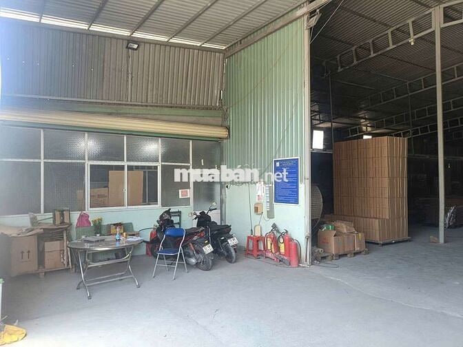 Xưởng Tân Uyên 1100m/35tr có 3 pha sx