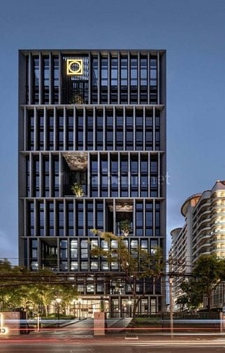 Bán tòa văn phòng 15 tầng 2 hầm Long Biên 550 tỷ.