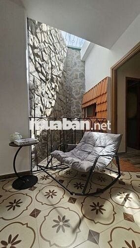 Nhỉnh 6₫ - 72m² - 3PN - bể bơi - phòng gym - phòng xông hơi .