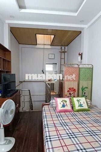 Nhà Nguyễn Thị Minh Khai, QUẬN 3, gần Công viên Tao Đàn, 3x9m, 5.99 tỷ