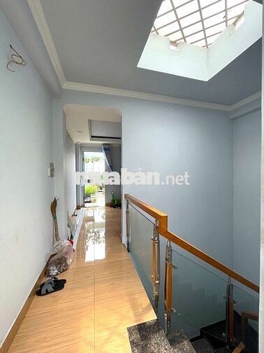 NHÀ 4TẦNG BTCT, NGAY CHỢ CÂY XỘP, NGUYỄN VĂN QUÁ, Q12 - Ô TÔ NGỦ NHÀ