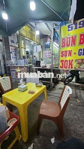 tuyển nv phụ quán bún thái
