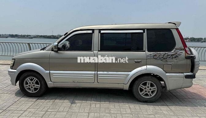 Mitsubishi Jolie 2003 Vàng cát 8 chỗ