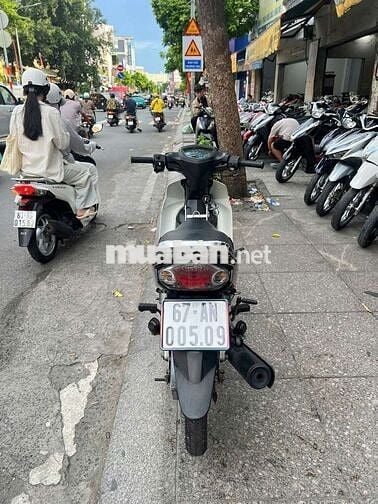Yamaha Sirius RC 50cc 2016 Đen Trắng