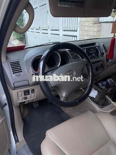 Toyota Fortuner 2009 Số sàn Bạc