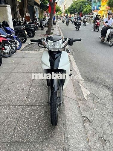 Yamaha Sirius RC 50cc 2016 Đen Trắng
