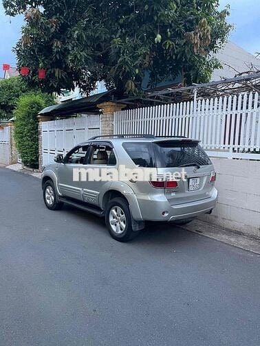 Toyota Fortuner 2009 Số sàn Bạc