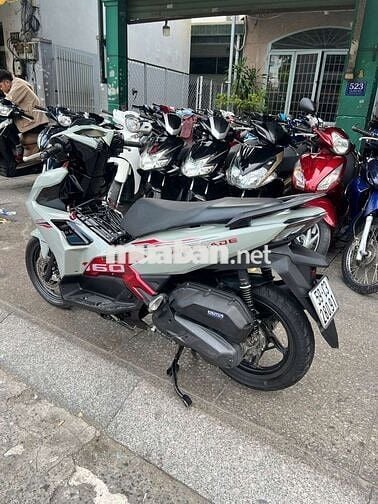 Honda Air Blade 160 ABS 2023 Xám đỏ đã qua sử dụng