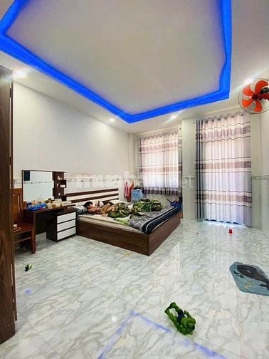 Bán nhà 151m2 có 3 lầu đường xe tải tới nhà pháp lý chuẩn 