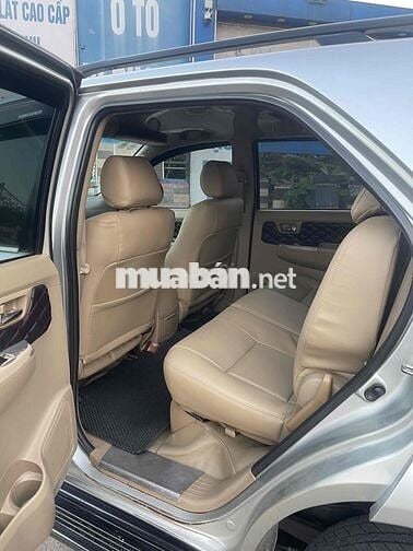 Toyota Fortuner 2009 Số sàn Bạc