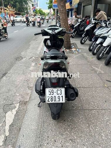 Honda Air Blade 160 ABS 2023 Xám đỏ đã qua sử dụng
