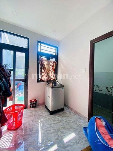 Bán nhà 151m2 có 3 lầu đường xe tải tới nhà pháp lý chuẩn 
