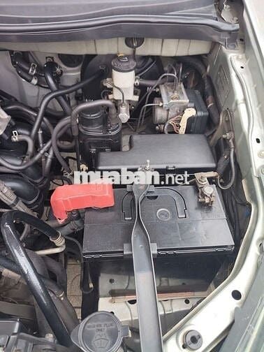 Toyota Innova 8chỗ số sàn màu Bạc