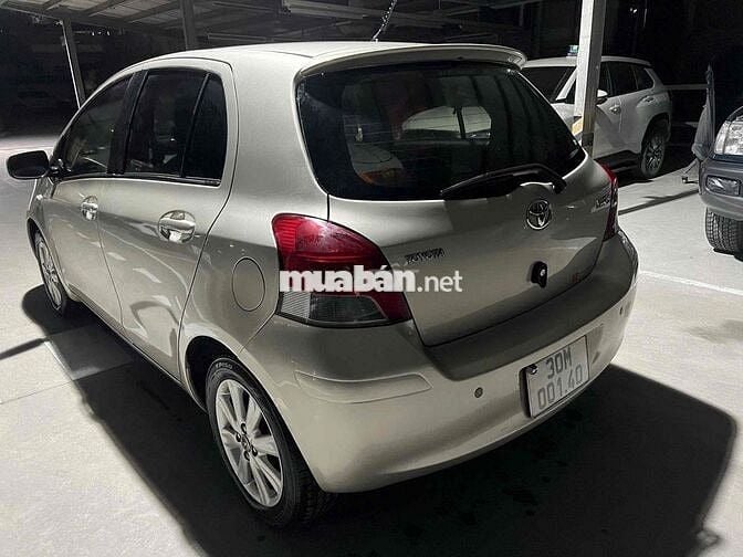 Toyota Yaris Hatchback 2009 Vàng cát Nhật Bản