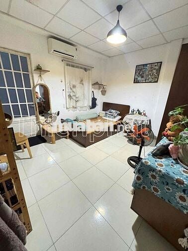 Nguyên căn 2PN hẻm TXS gần lâm văn bền Q7