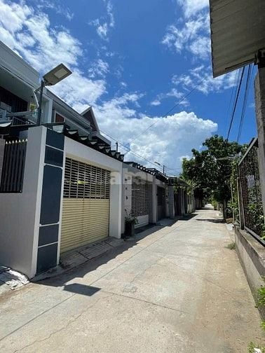 Thanh lý gấp nhà Nguyễn Hữu Trí giá 935tr gần chợ Đệm và chợ Bình Điền