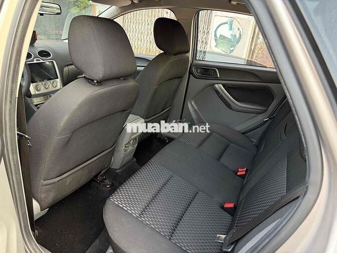 Ford Focus 2011 Tự động màu Đỏ