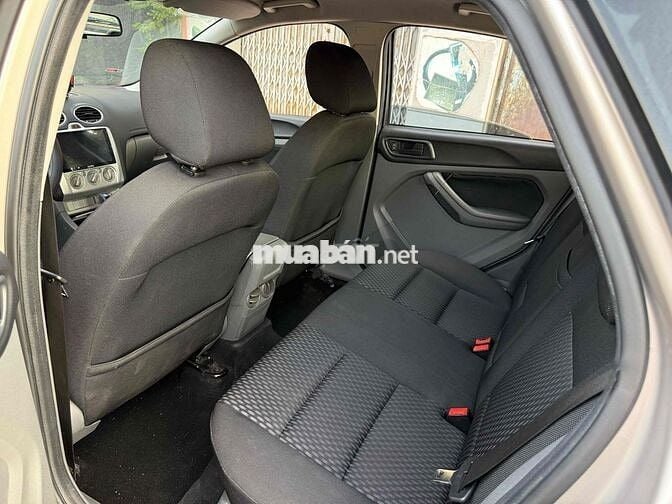 Ford Focus 2011 Tự động màu Đỏ