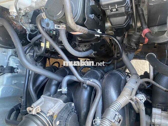 Toyota Innova 2012 Bạc Nâng cấp