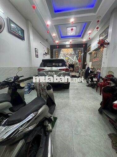 CẦN TIỀN BÁN NHÀ GẤP ĐỊNH CƯ NƯỚC NGOÀI GIÁ 18,5 TỶ HẠ GIÁ CÒN 17,5 TỶ