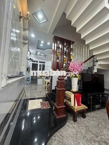 CẦN TIỀN BÁN NHÀ GẤP ĐỊNH CƯ NƯỚC NGOÀI GIÁ 18,5 TỶ HẠ GIÁ CÒN 17,5 TỶ