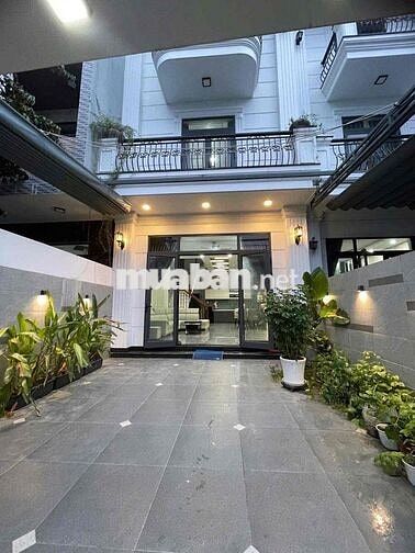 011 CHO THUÊ NHÀ 3 TẦNG HIỆN ĐẠI 3PN – CÓ SÂN ĐẬU Ô TÔ TRONG NHÀ