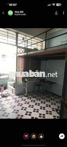 phòng máy lạnh - mặ ban công  (51/4/1)