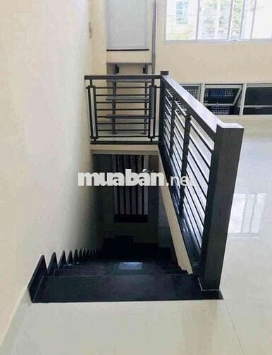 CHO THUÊ NHÀ HẺM 2 XE HƠI, 1 XET, LÝ THƯỜNG KIỆT Q.10