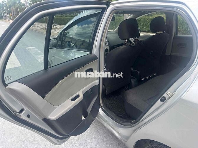 Toyota Yaris số tự động nhập khẩu chính chủ
