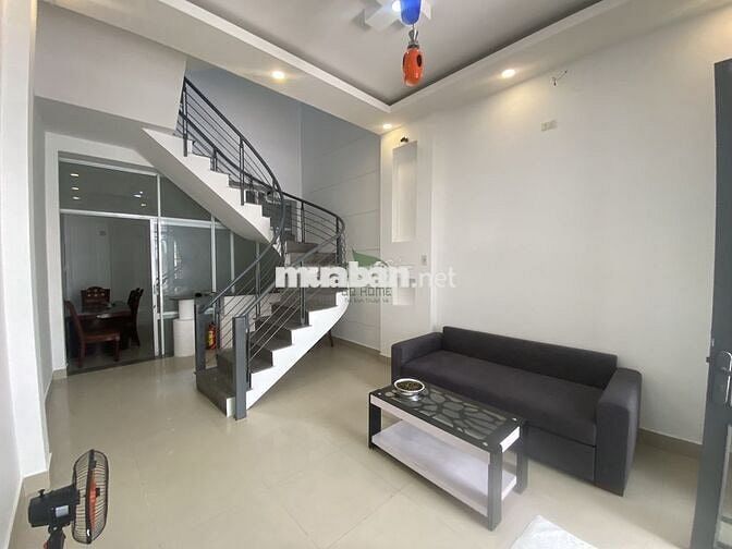 CHO THUÊ NHÀ 4 TẦNG 5 PHÒNG NGỦ TTTP GIÁ 20 TRIỆU/THÁNG
