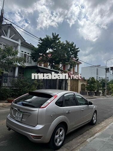 Ford Focus 2013 Tự động 74000 km Vàng cát