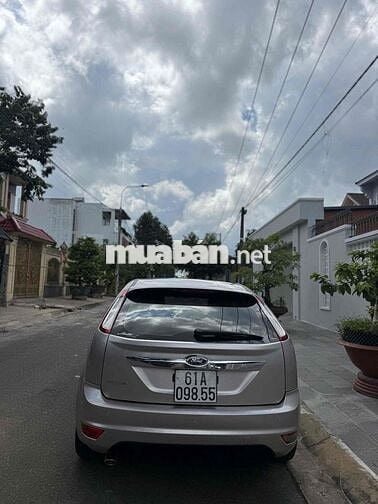 Ford Focus 2013 Tự động 74000 km Vàng cát