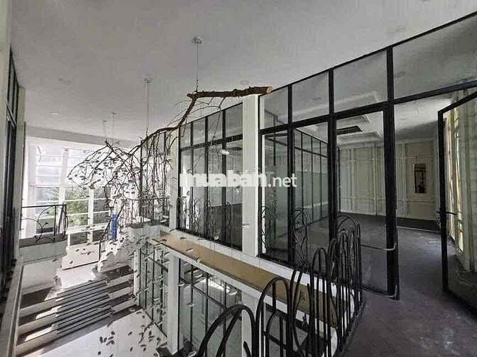 Cho Thuê Góc 4 Mặt Tiền 199–201–203–205 Lý Chính Thắng, Quận 3