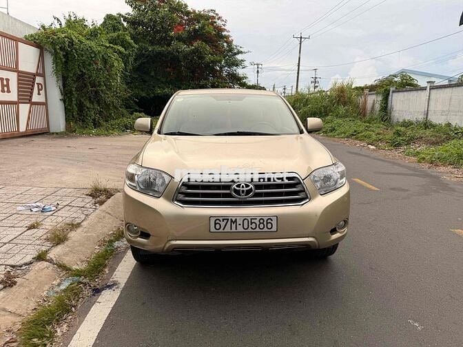 Toyota Highlander Limited AwD