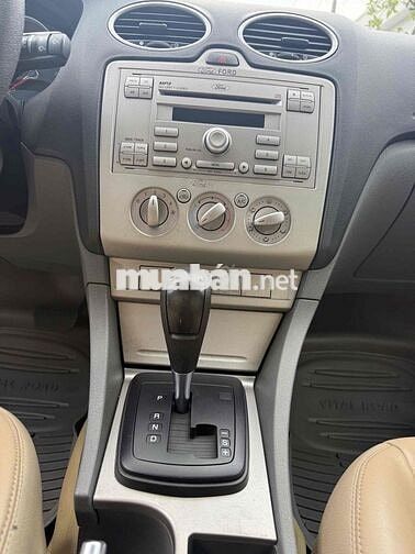 Ford Focus 2013 Tự động 74000 km Vàng cát