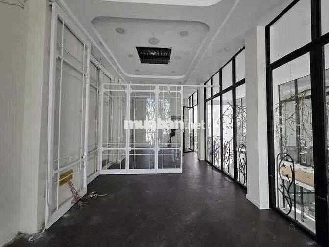 Cho Thuê Góc 4 Mặt Tiền 199–201–203–205 Lý Chính Thắng, Quận 3