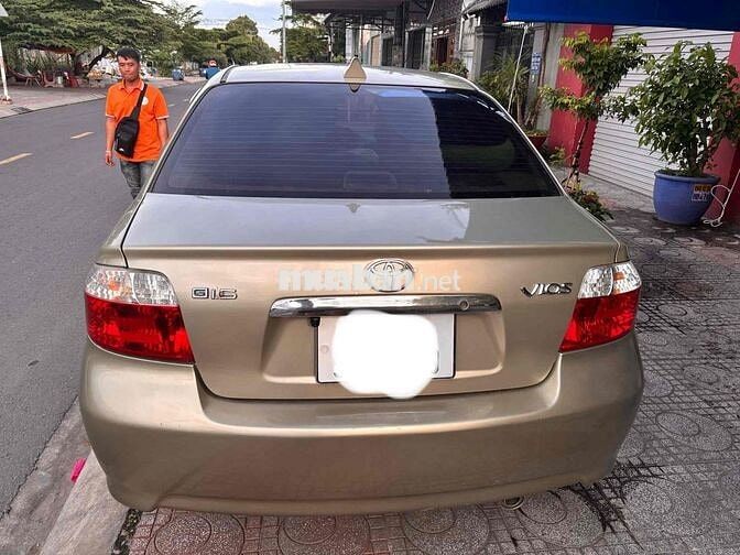 Toyota Vios 2004 Vàng cát
