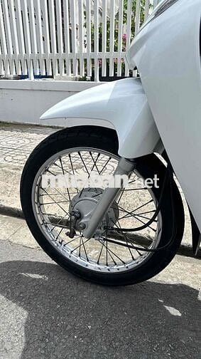 Honda Wave Alpha 110 Trắng Sài Gòn