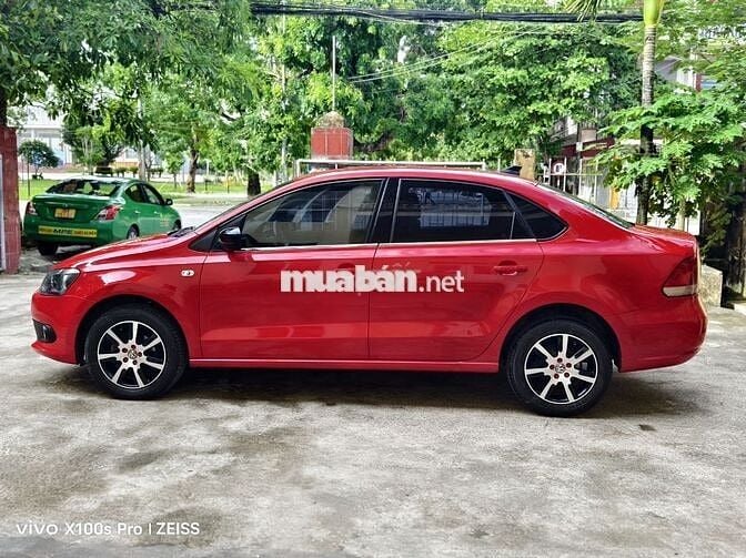 Volkswagen Polo 2014 Đỏ