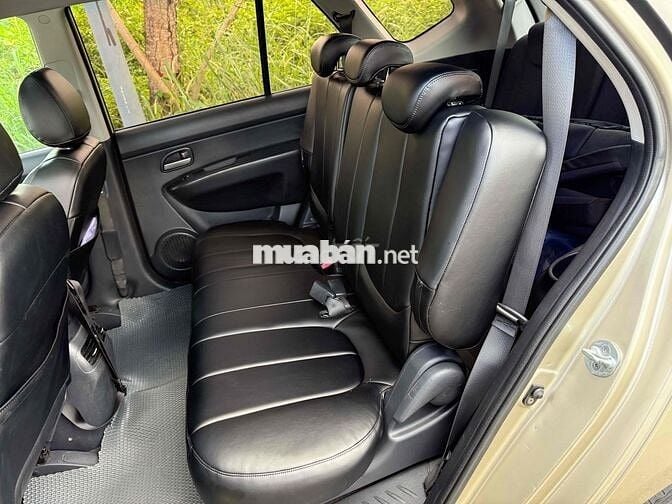 Kia Carens 2.0 full AT Vàng cát Tự động