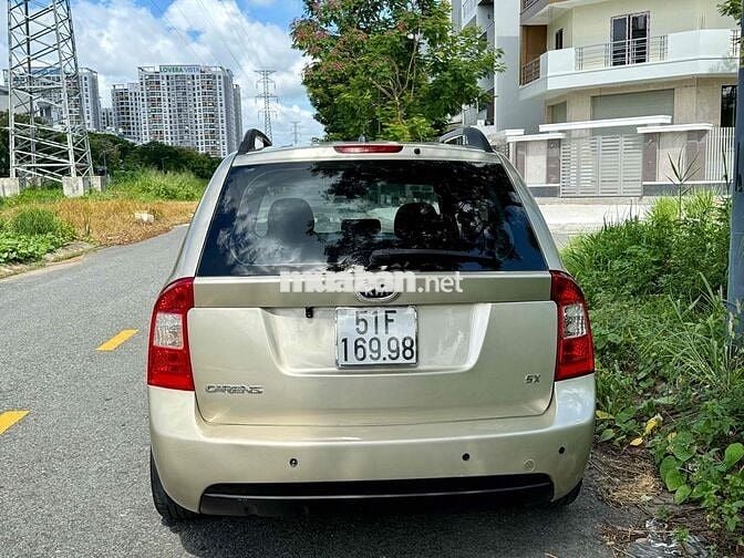 Kia Carens 2.0 full AT Vàng cát Tự động